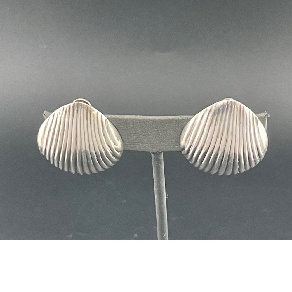 Vintage Sterling Silver Sculptural Shell Clip Earrings Ribbed 925 80's chunky